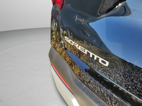 New 2026 Kia Sorento LX FWD image 29