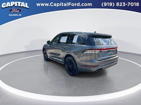 Used 2022 Lincoln Aviator Reserve w/ Equipment Group 201A AWD/4WD image 6