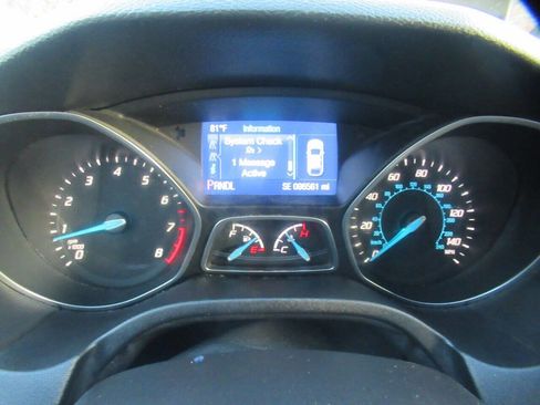Used 2014 Ford Focus SE image 16