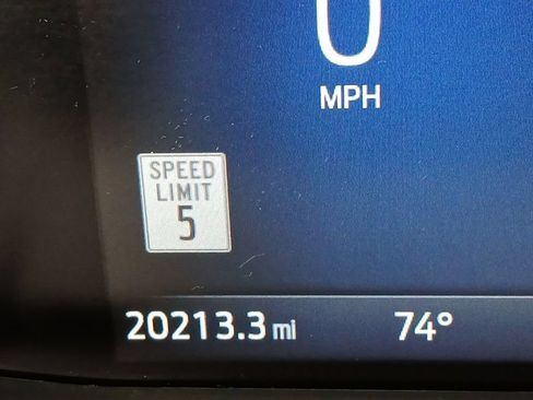 Used 2024 Ford Escape ST-Line w/ Tech Pack #1 AWD/4WD image 29