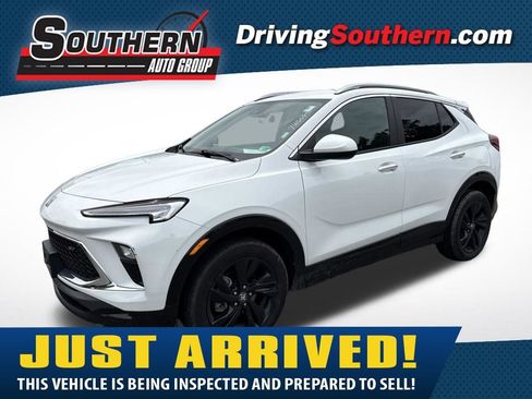 Used 2024 Buick Encore GX Sport Touring AWD/4WD image 1