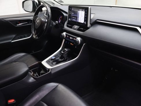 Used 2020 Toyota RAV4 Limited AWD/4WD image 11
