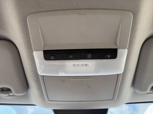 Used 2025 Nissan Sentra SV FWD image 33