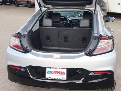 Used 2018 Chevrolet Volt Premier w/ Driver Confidence Package image 23