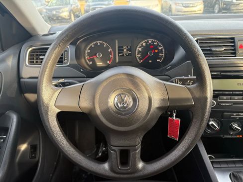 Used 2011 Volkswagen Jetta SE image 13