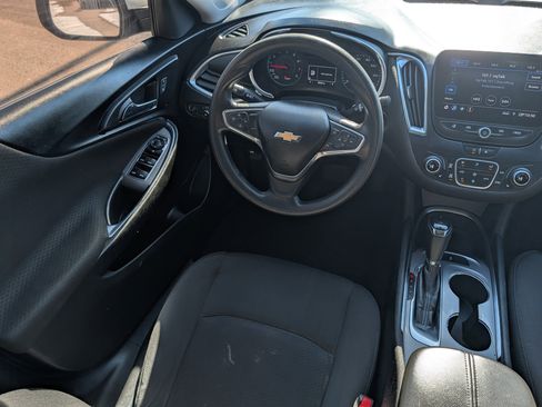 Used 2020 Chevrolet Malibu LT image 6