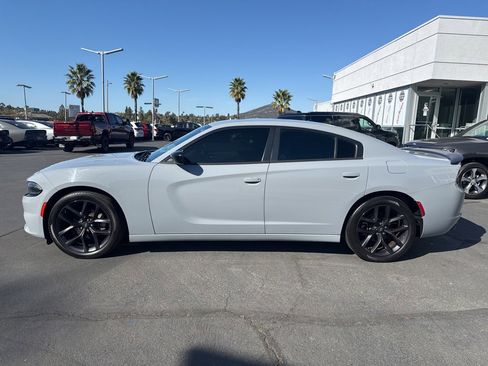 Used 2021 Dodge Charger SXT w/ Blacktop Package image 4