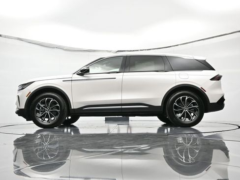 New 2026 Lincoln Nautilus Premier image 56