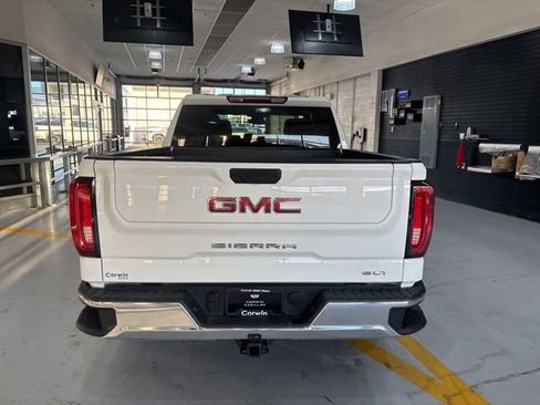 Used 2025 GMC Sierra 1500 SLT AWD/4WD image 8