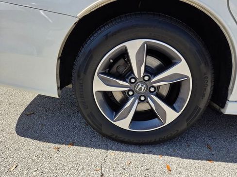 Used 2018 Honda Odyssey Touring image 26