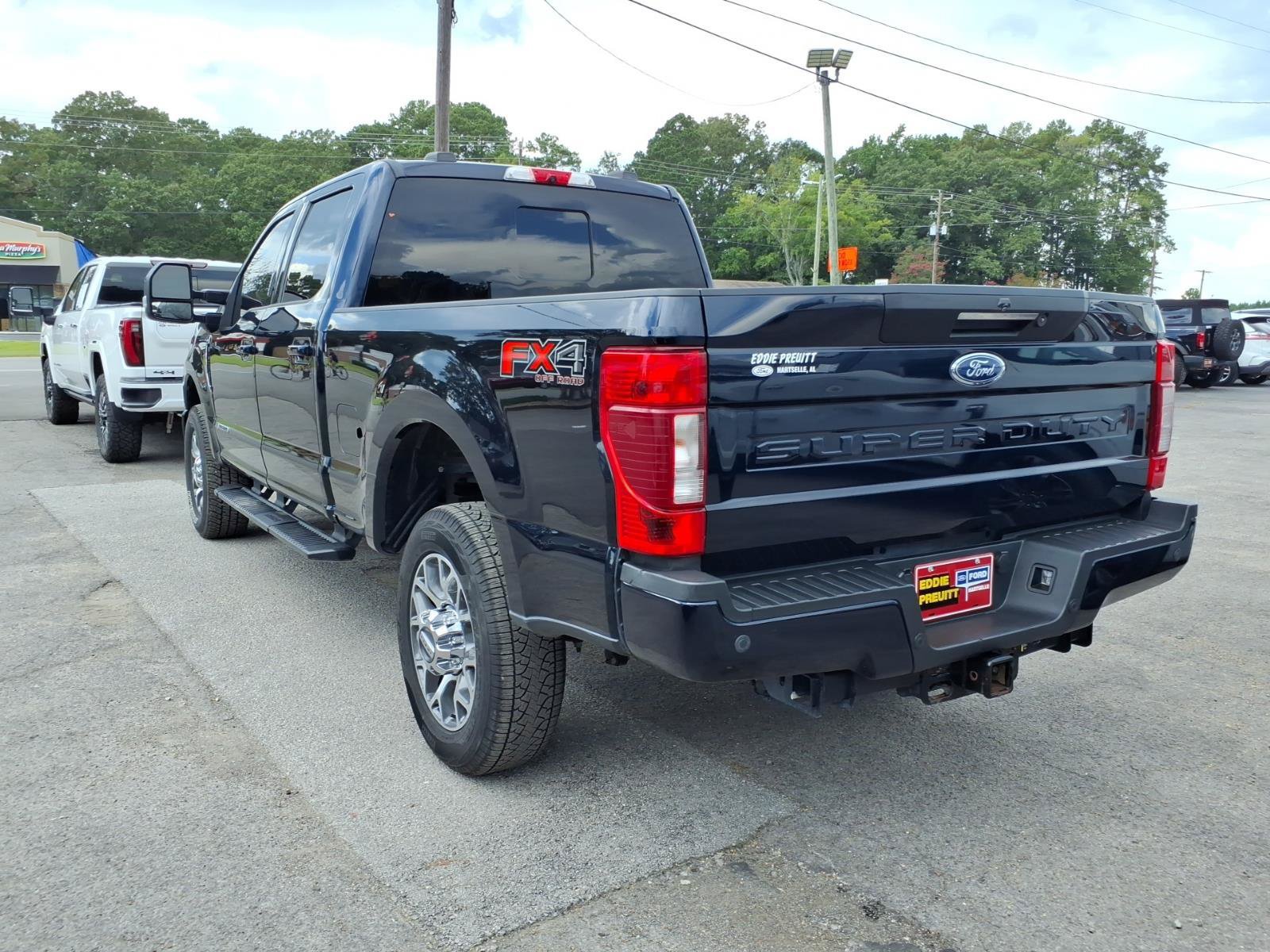 Used 2022 Ford F250 Lariat w/ Lariat Ultimate Package AWD/4WD image 3