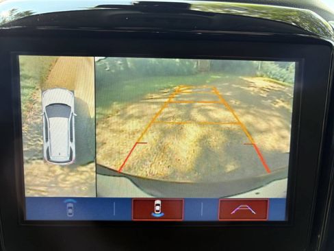 Used 2018 Chevrolet Traverse LT w/ LPO, Floor Liner Package AWD/4WD image 20