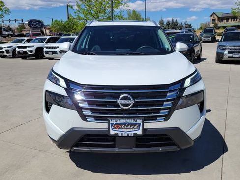 Used 2024 Nissan Rogue SV w/ SV Premium Package image 5