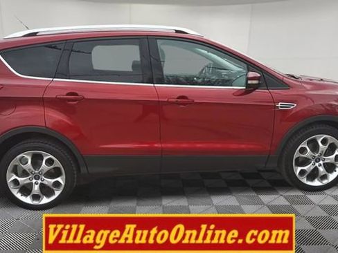 Used 2014 Ford Escape Titanium w/ Equipment Group 401A AWD/4WD image 9