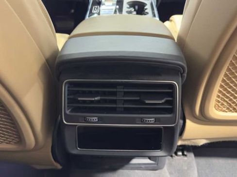 Used 2019 Audi Q8 Prestige w/ Luxury Package AWD/4WD image 16