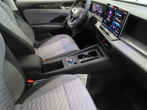 New 2026 Volkswagen Tiguan S image 25