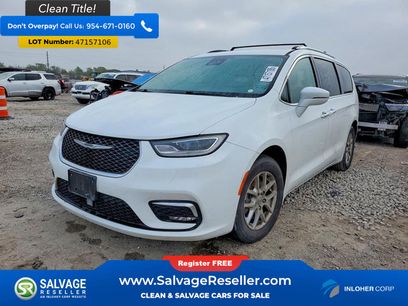 Used 2021 Chrysler Pacifica Touring-L