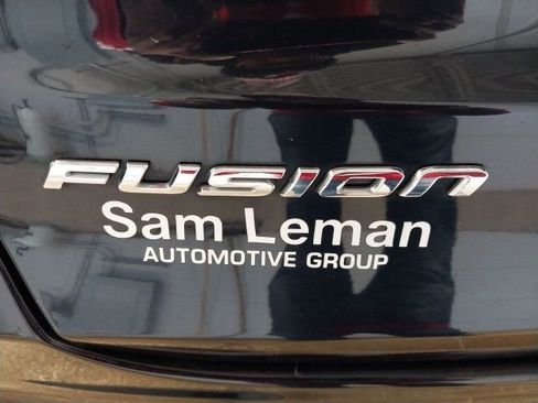 Used 2020 Ford Fusion SE image 22
