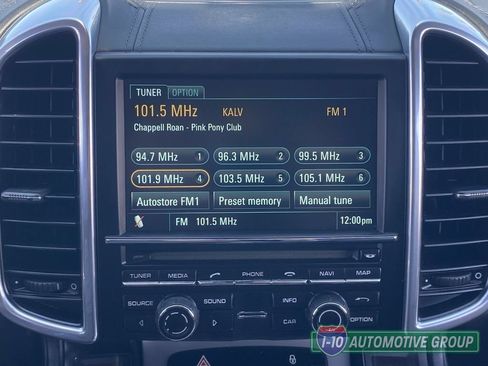 Used 2012 Porsche Cayenne Turbo AWD/4WD image 26