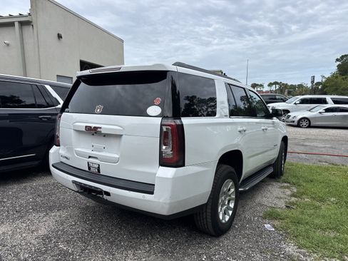 Used 2017 GMC Yukon SLT RWD image 3