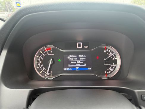 Used 2017 Honda Pilot Touring image 24