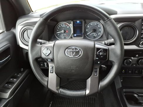 Used 2023 Toyota Tacoma TRD Sport w/ TRD Premium Sport Package AWD/4WD image 28