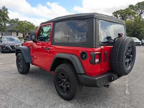 Used 2025 Jeep Wrangler Sport AWD/4WD image 6