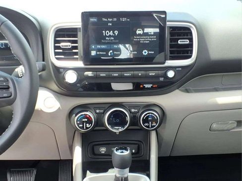 New 2026 Hyundai Venue SEL FWD image 12