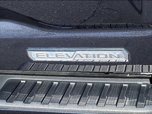 Used 2023 GMC Sierra 1500 Elevation image 31