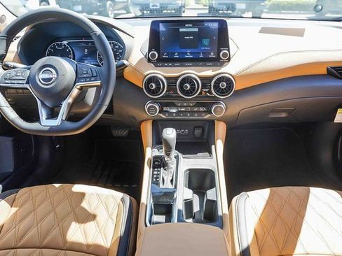 New 2025 Nissan Sentra SV w/ SV Premium Package image 13
