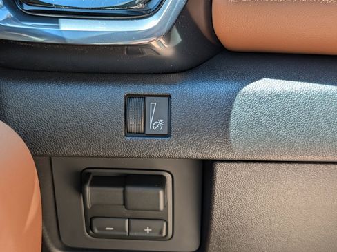 New 2026 GMC Canyon AT4 w/ Technology Plus Package AWD/4WD image 14
