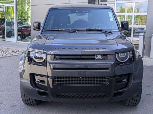 Used 2026 Land Rover Defender 130 S image 2