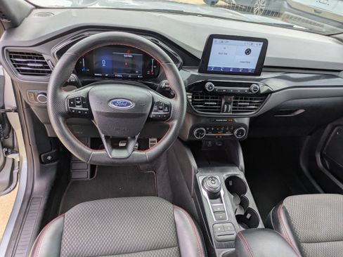 Used 2023 Ford Escape ST-Line image 12