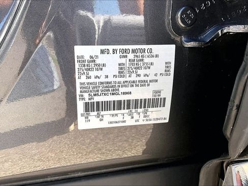 Used 2021 Lincoln Aviator Reserve w/ Equipment Group 210A AWD/4WD image 35