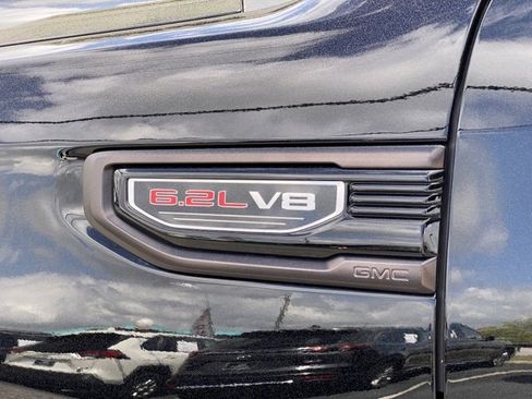 Used 2024 GMC Sierra 1500 AT4X image 31