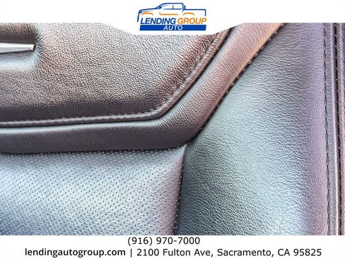 Used 2018 Cadillac XT5 Luxury w/ Driver Awareness Package AWD/4WD image 24