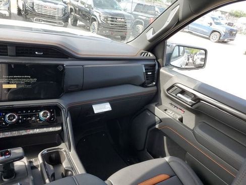 New 2026 GMC Sierra 1500 AT4 w/ AT4 Premium Package AWD/4WD image 16