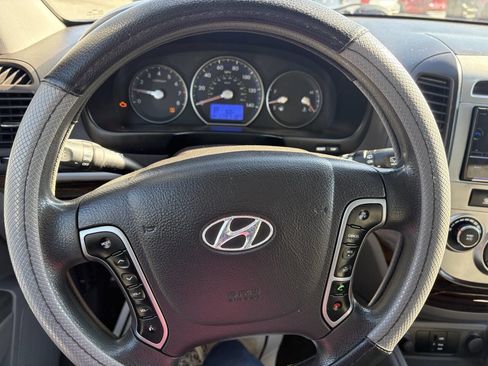 Used 2011 Hyundai Santa Fe GLS image 23