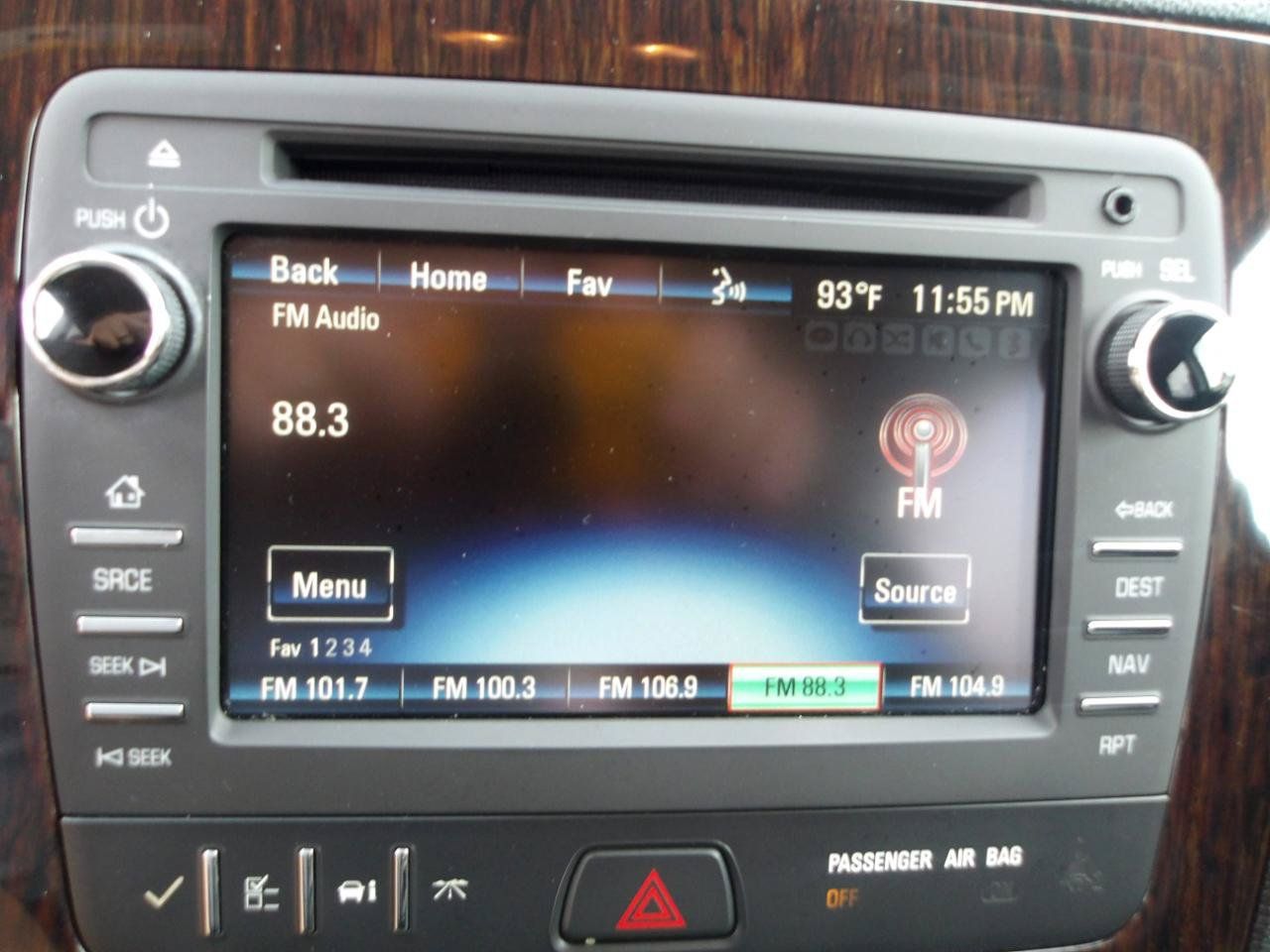 Used 2017 Chevrolet Traverse LT FWD image 18