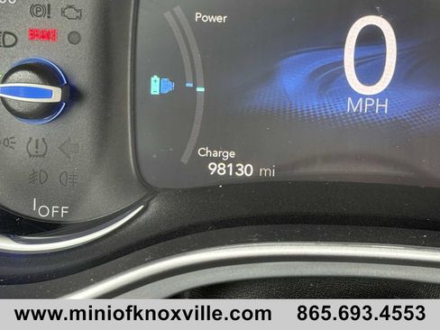 Used 2020 Chrysler Pacifica Touring-L image 20