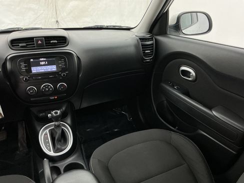 Used 2019 Kia Soul FWD image 27