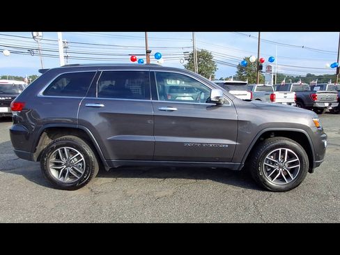 Used 2021 Jeep Grand Cherokee Limited AWD/4WD image 9