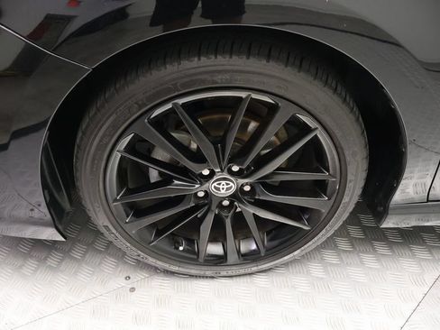 Certified 2021 Toyota Camry XSE FWD image 4