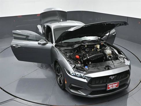 Certified 2025 Ford Mustang Coupe RWD image 43