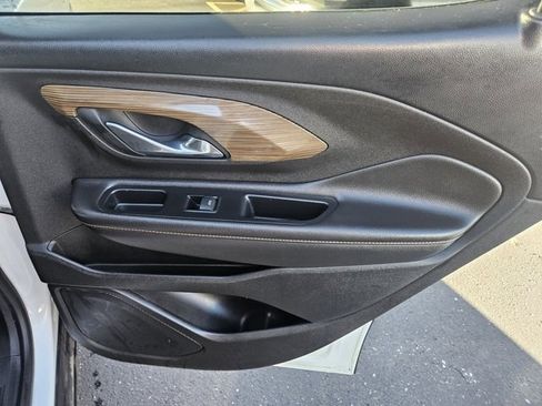 Used 2019 GMC Terrain SLE w/ Driver Convenience Package image 12