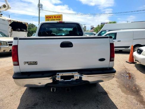 Used 2003 Ford F250 XLT image 9