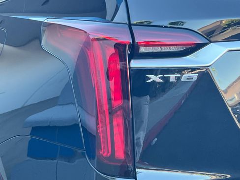 Used 2021 Cadillac XT6 Premium Luxury FWD image 29