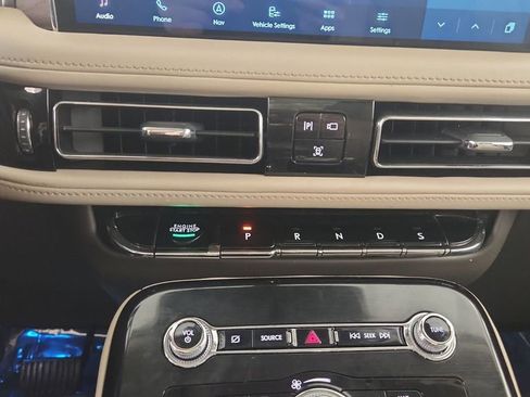 Used 2022 Lincoln Nautilus Reserve image 29