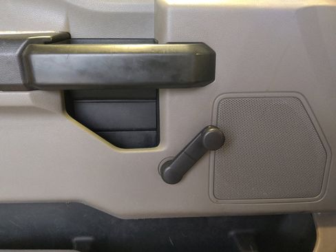 Used 2015 Ford F150 XL image 27