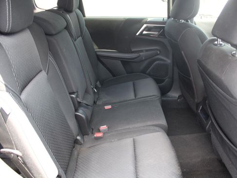 Used 2022 Mitsubishi Outlander ES FWD image 5